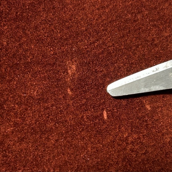 CHANEL Boutique Vintage Burgundy Suede Leather Skirt XS - Picture 3 of 8